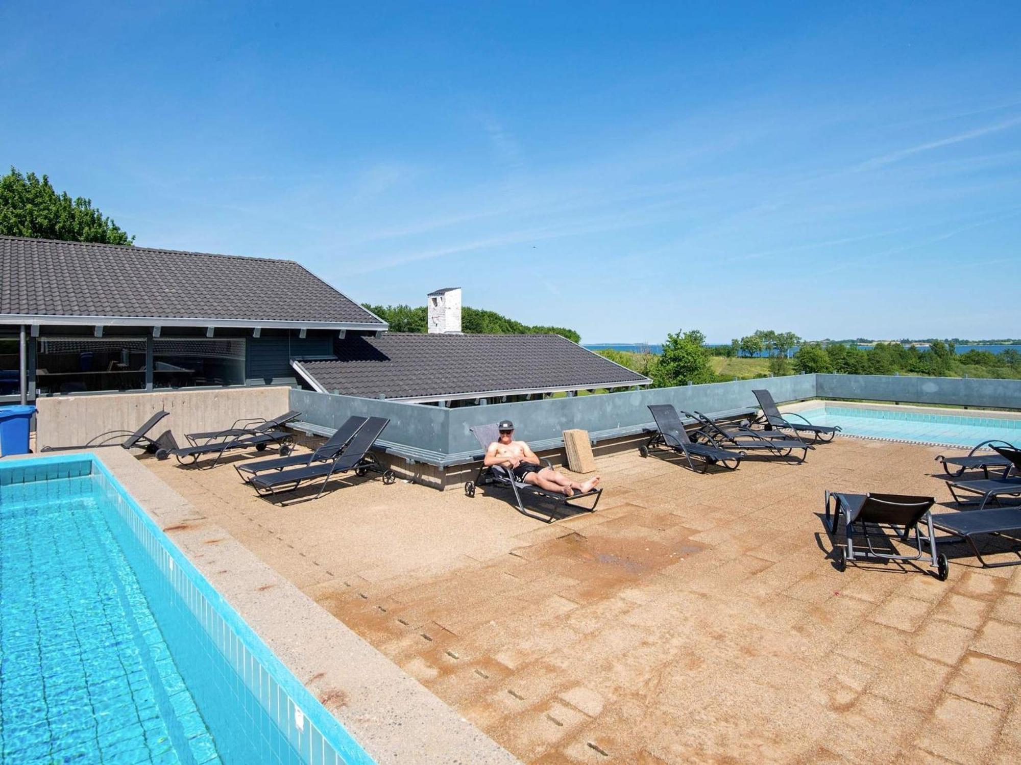 6 Person Holiday Home In Обенро Экстерьер фото